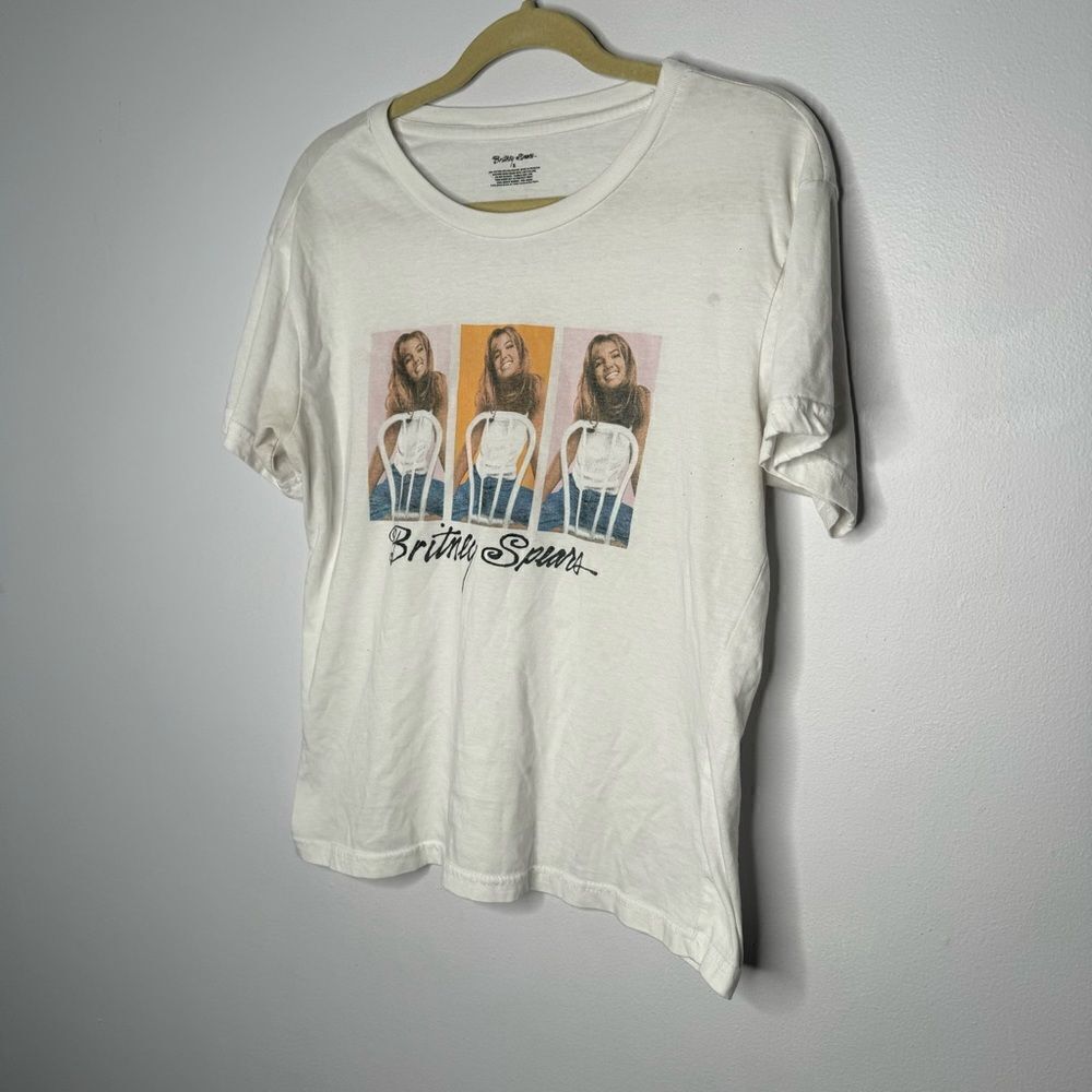 Britney Spears graphic tee - Picture 3 of 6